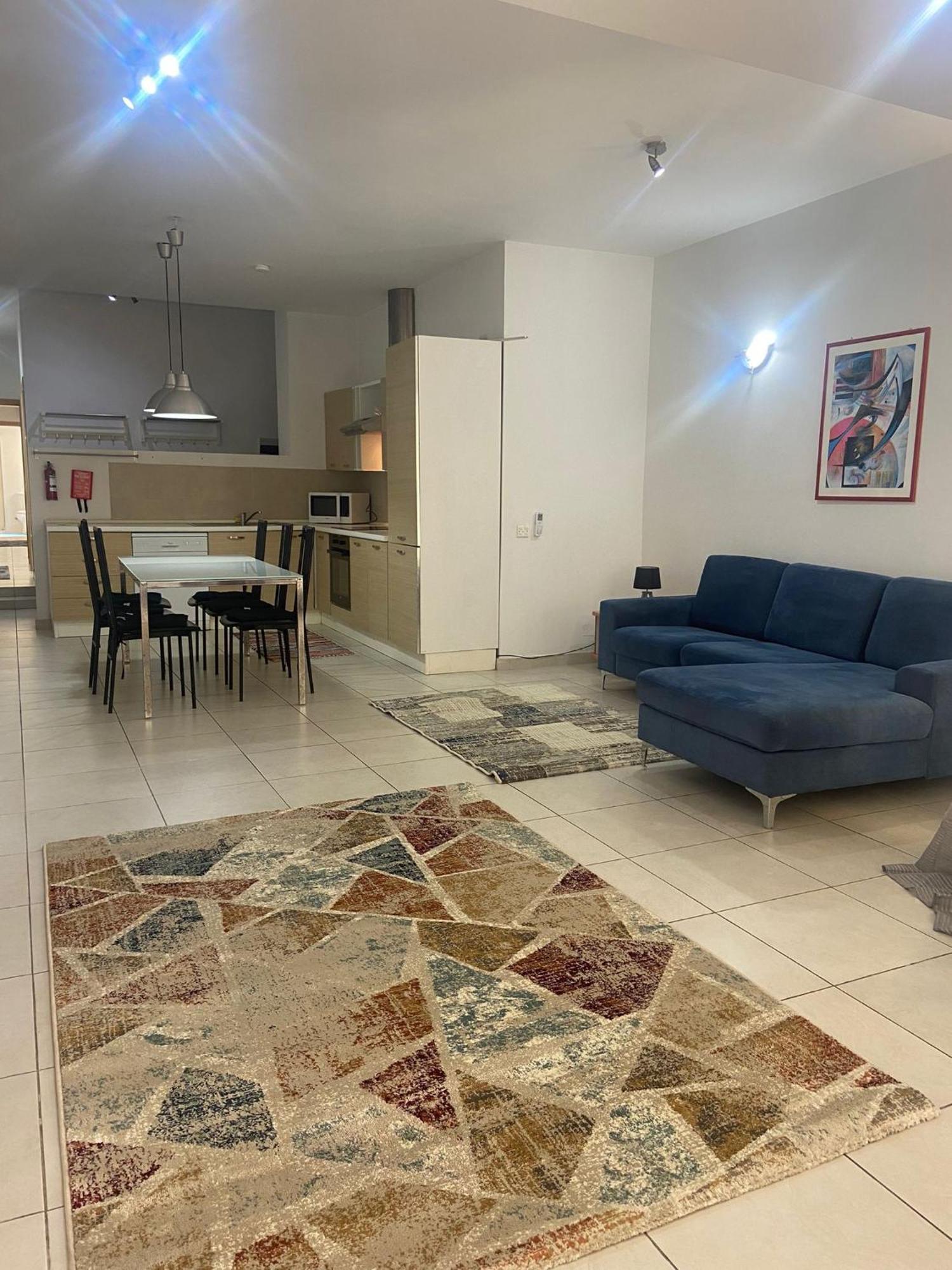 Sliema 2Bed With Backyard Apartment Bagian luar foto